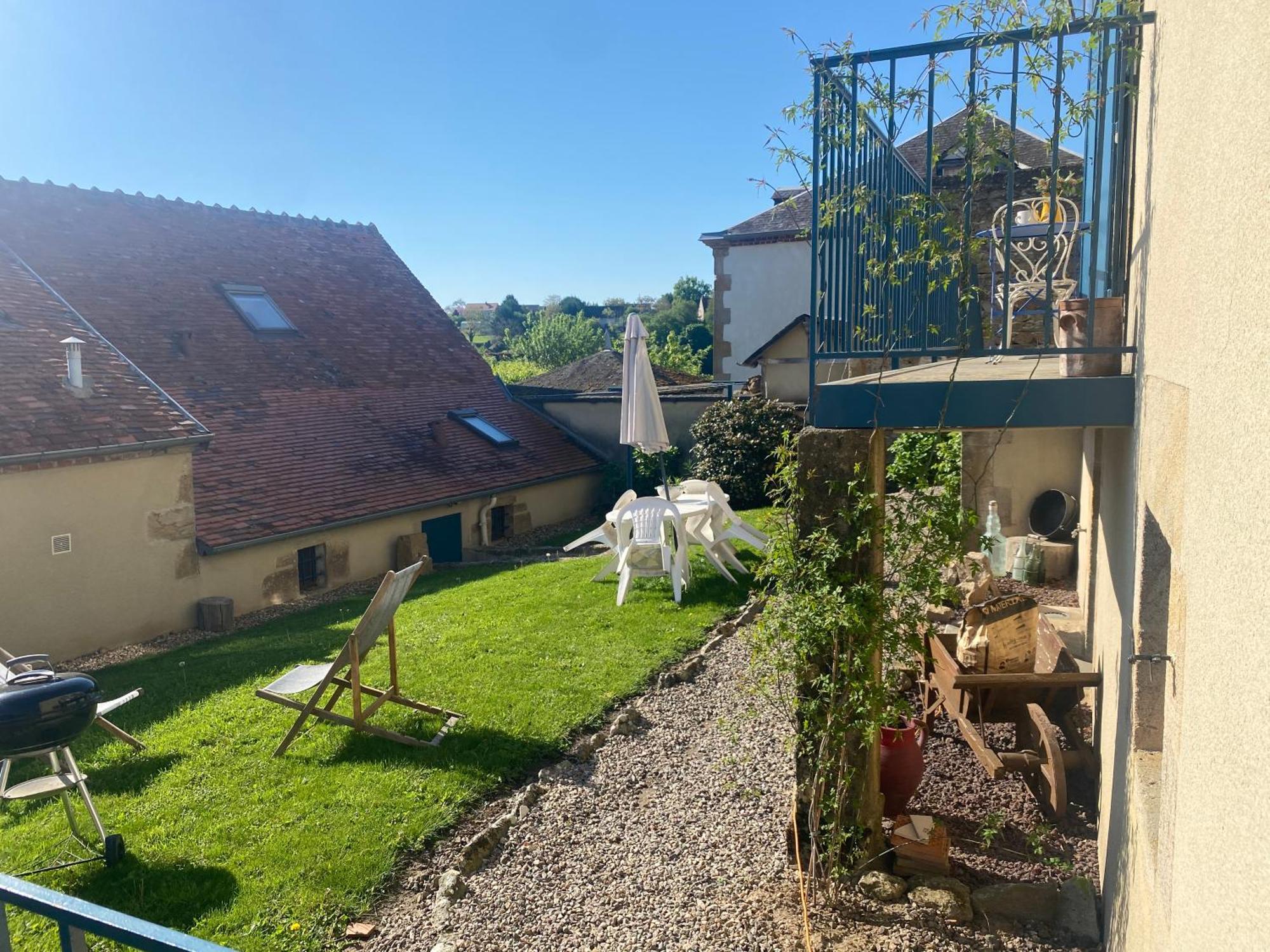 Logis Les Roses Apartment Bourbon-lʼArchambault